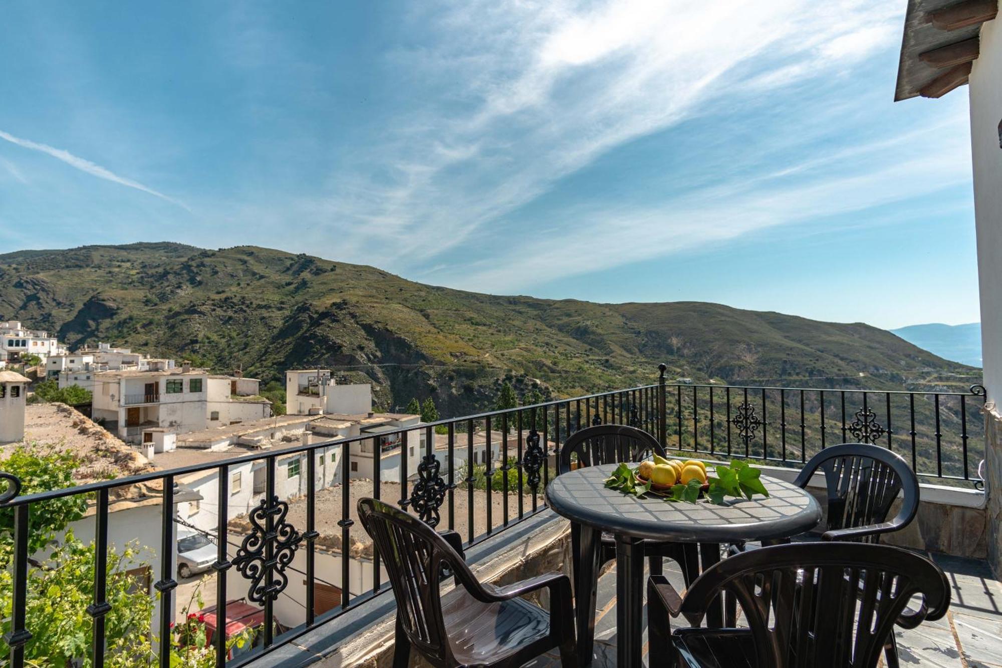 Alojamientos Rurales Los Macabes Alpujarra De La Sierra Værelse billede